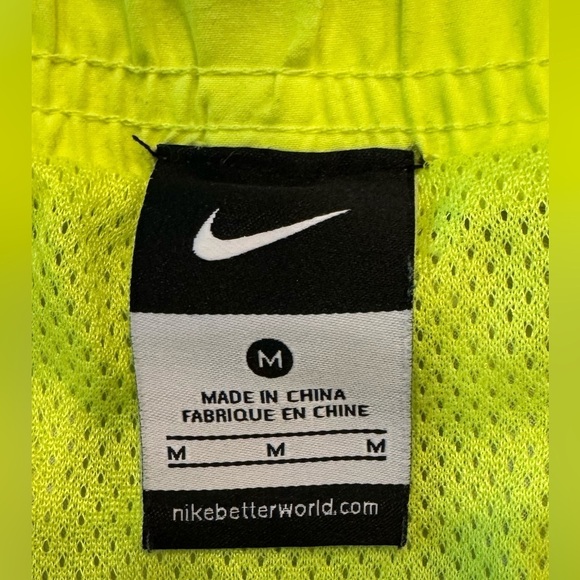 Nike Swim Trunks Mens Medium Green Yellow 9 in Inseam Shorts Pockets Mesh Lined - Picture 10 of 12